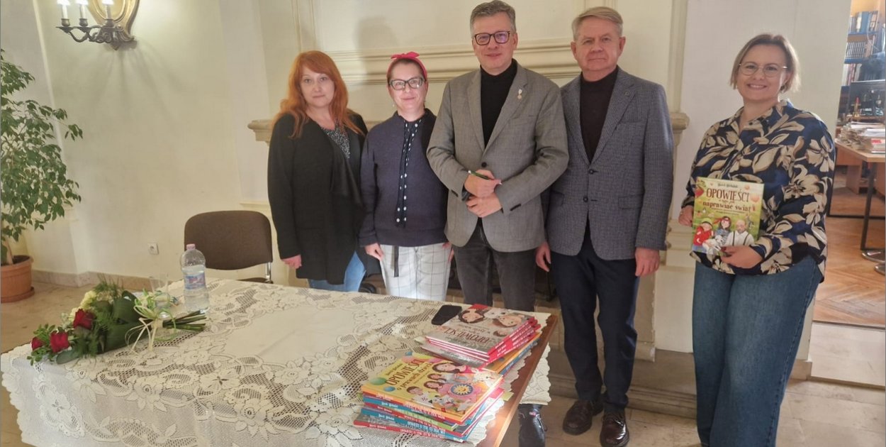 Lewińska szkoła im. M. Kopernika stawia na czytanie