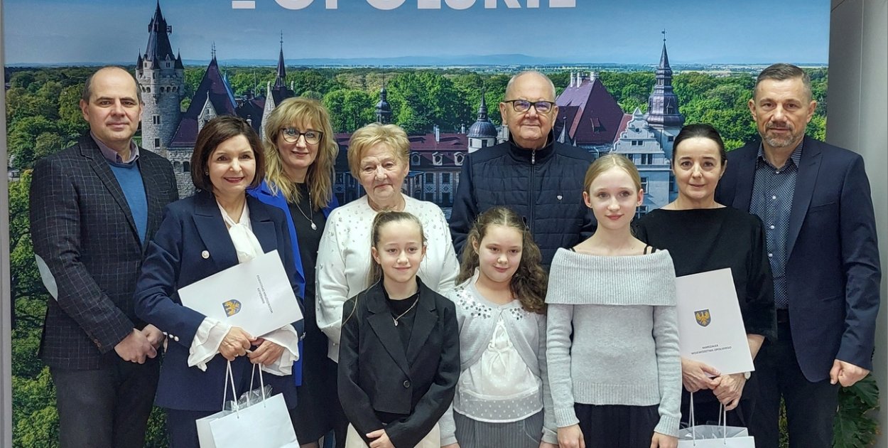 Talent, praca i słowo. Brzeskie uczennice wśród najlepszych w kraju