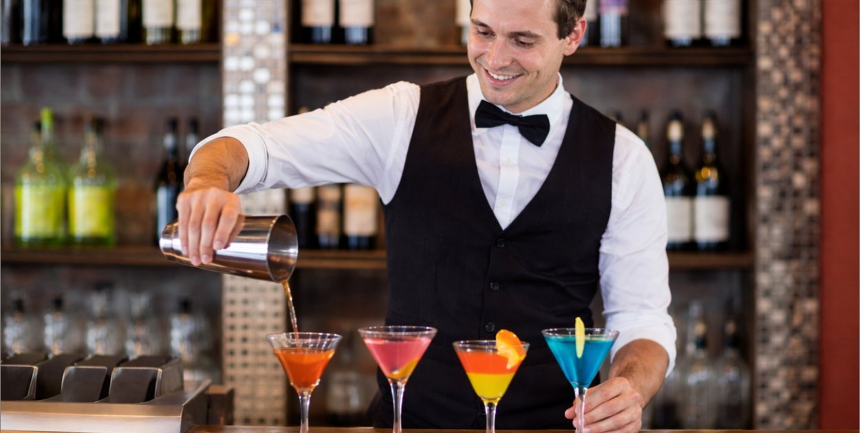 6 lutego w kalendarzu. Dzień praw kobiet, muzycznej legendy i barmanów