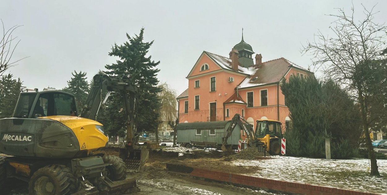 Nowe oświetlenie i 90 miejsc postojowych.  Rynek w Lewinie zmieni oblicze