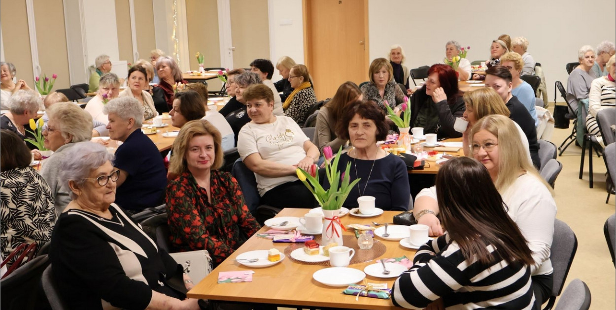 Dzień Kobiet  w Lubszy. Wójta, który zapraszał na plakacie, zabrakło