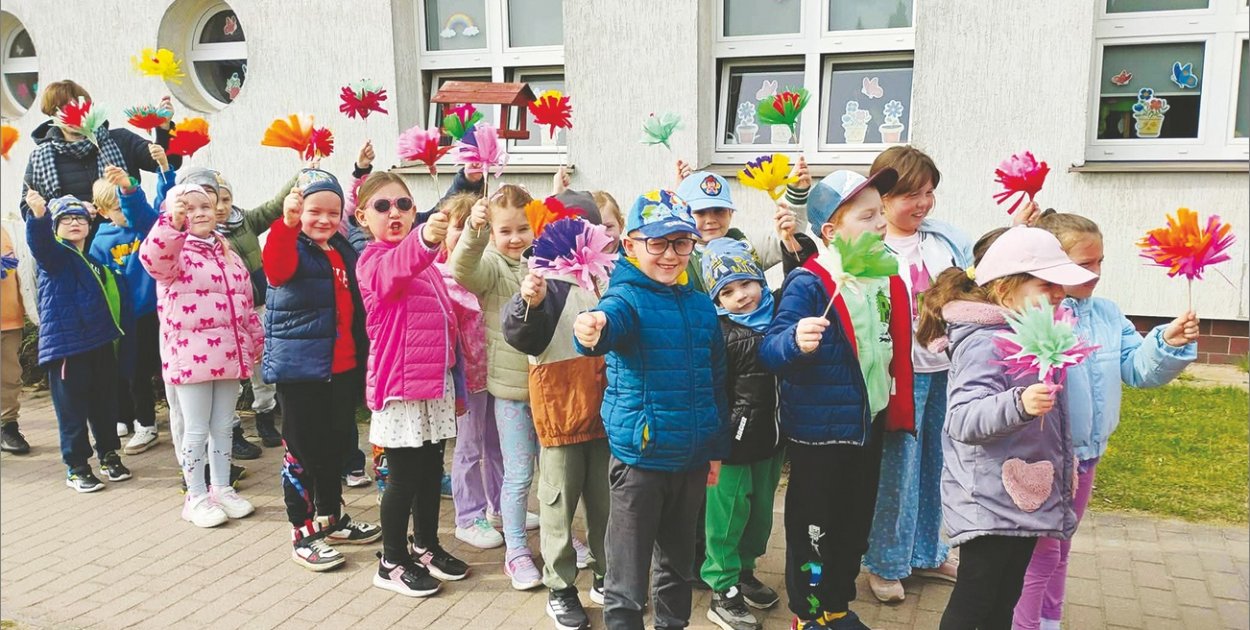 Wiosna zawitała do przedszkola. Radosne święto w Skarbimierzu