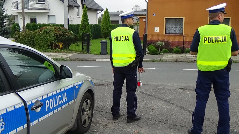 Policyjna akcja na drogach powiatu brzeskiego – Alkohol i narkotyki