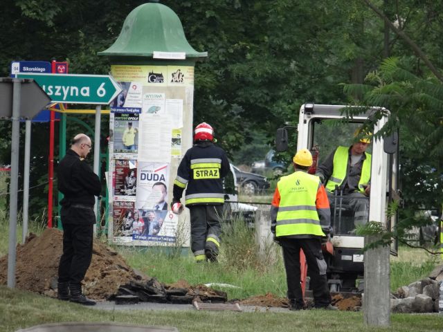 Uszkodzony gazociąg w Brzegu. Zablokowana ulica Sikorskiego