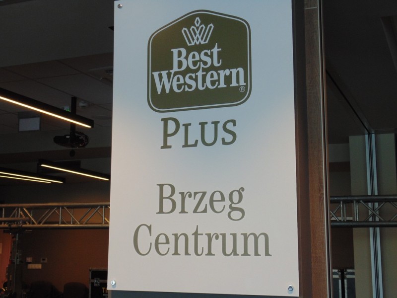 Casting do seriali  w hotelu Best Western Plus w Brzegu