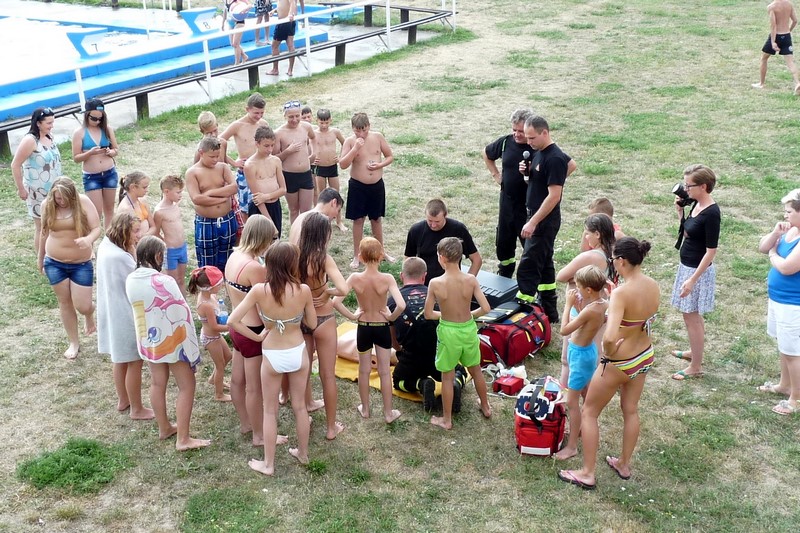 Ćwiczenia na basenie kąpielowym w Grodkowie