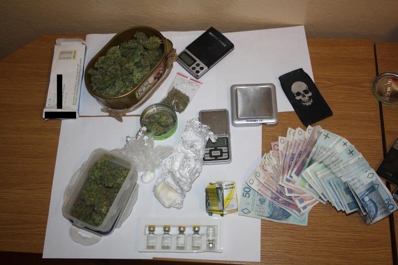 31-latek z Grodkowa zatrzymany z marihuaną i amfetaminą