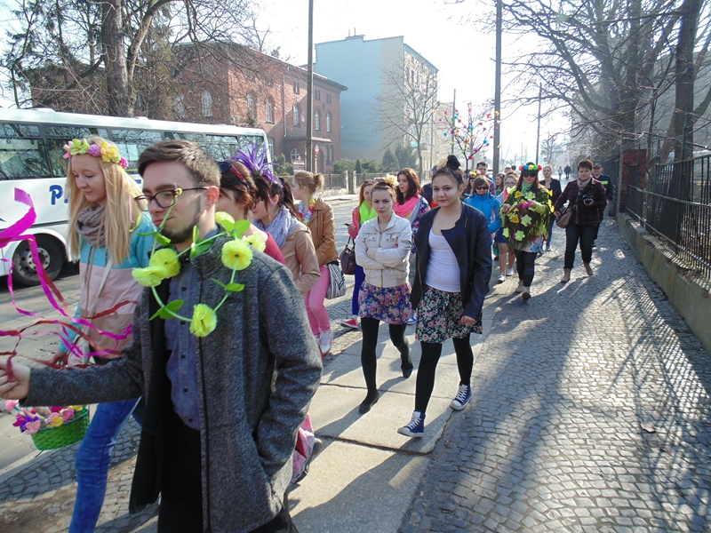 Marsz wiosenny – 900 uczestników przejdzie ulicami Brzegu