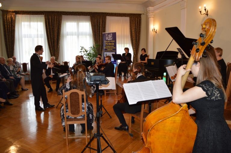 Brzeska szkoła muzyczna ma już 70 lat