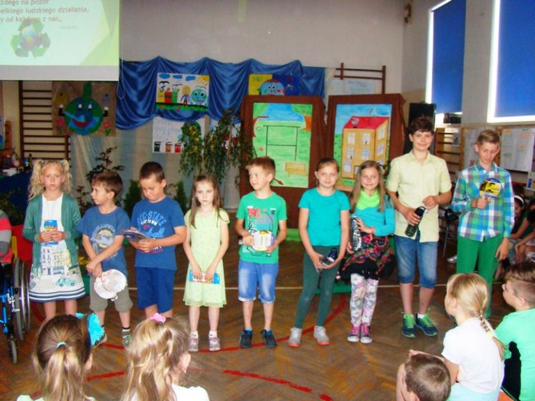 Szkoła Podstawowa w Łosiowie podsumowała udział w międzynarodowym programie „ Litter Less – Śmieci mniej”