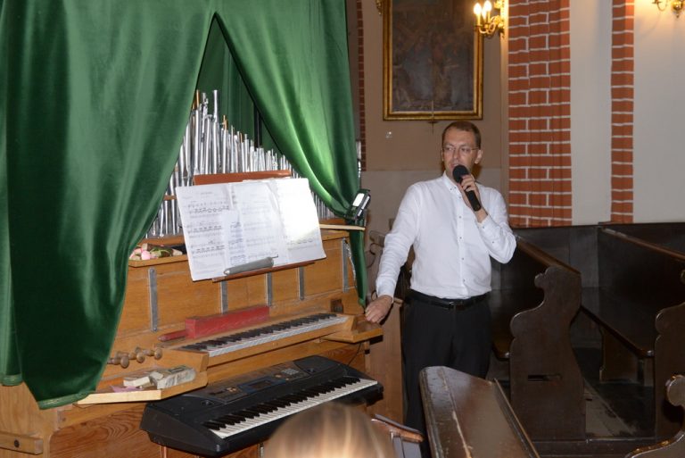 Koncert organowy „Na kółkach” w Grodkowie