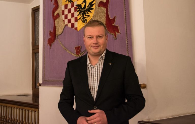 Brzescy radni i syn burmistrza na liście Misiewiczów. Nowoczesna mówi o skoku na posady państwowe