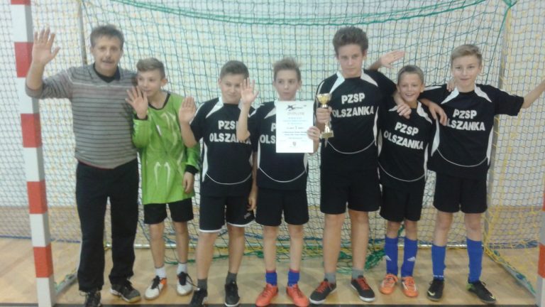 Mistrzostwa Powiatu Brzeskiego w piłce nożnej halowej chłopców szkół podstawowych