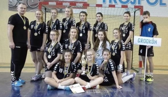 Grodkowskie gimnazjalistki zwyciężyły w Finale Wojewódzkim Piłki Ręcznej „GIMNAZJADA” 2016/2017