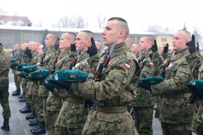 83 elewów złożyło przysięgę w 1. Brzeskim Pułku Saperów