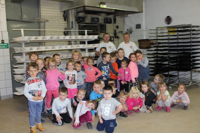 Przedszkolaki z Gnojnej w Piekarni  Pizzerka w Grodkowie