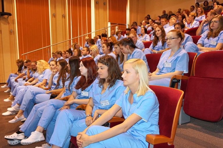 Studiuj pielęgniarstwo w Brzegu
