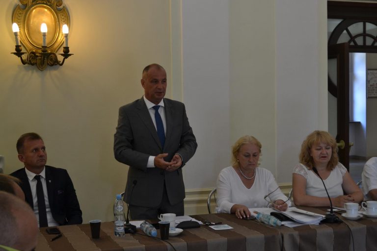 XLVIII Sesja Rady Miejskiej udzieliła absolutorium Burmistrzowi Lewina Brzeskiego