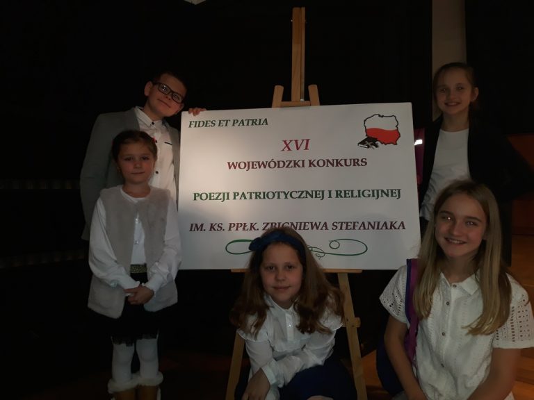 Uczeń z PSP w Lewinie Brzeskim laureatem konkursu recytatorskiego „Fides et Patria“
