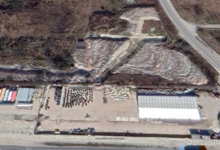 Zdjęcia satelitarne pokazują jak zmieniało się składowisko odpadów w Skarbimierzu-Osiedle