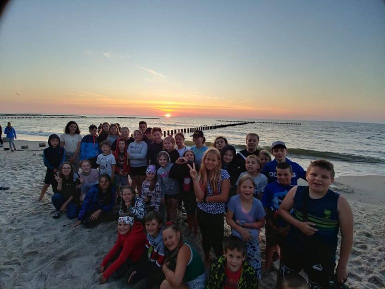 Podsumowanie kolonii nad morzem „Lato 2020” Towarzystwa Przyjaciół Dzieci w Brzegu