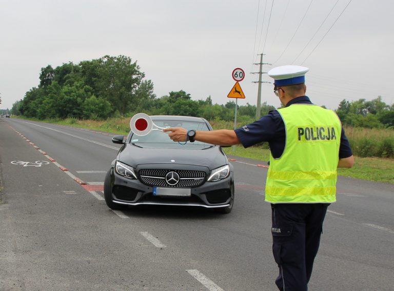 Policjanci z Brzegu podsumowali akcję „Prędkość”. Blisko 90 wykroczeń zbyt szybkiej jazdy