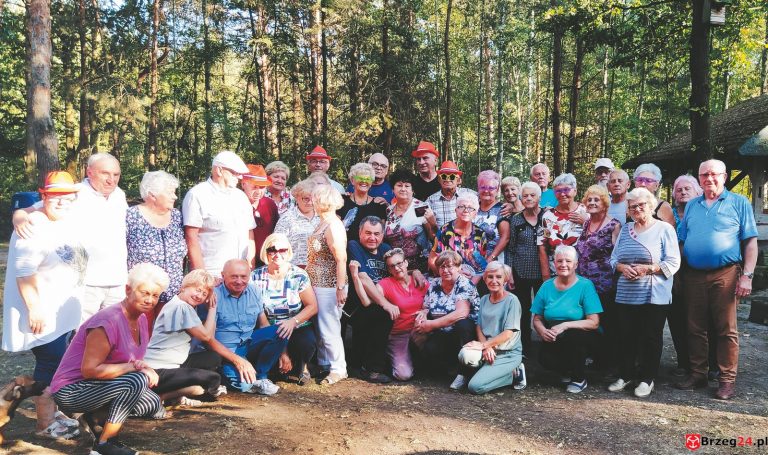 Chwilą warto żyć! Brzescy seniorzy uczestniczyli w Święcie Pieczonego Ziemniaka