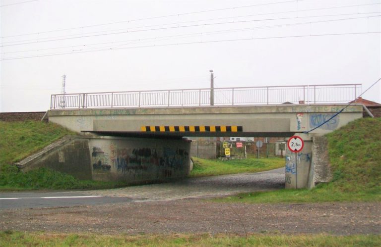Możliwe utrudnienia w ruchu pod wiaduktem na DW 458 w Lewinie Brzeskim