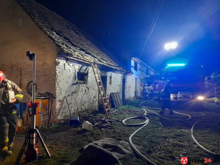 Pożar w Szydłowicach. Mężczyzna ze znacznym poparzeniem ciała został zabrany śmigłowcem LPR do szpitala