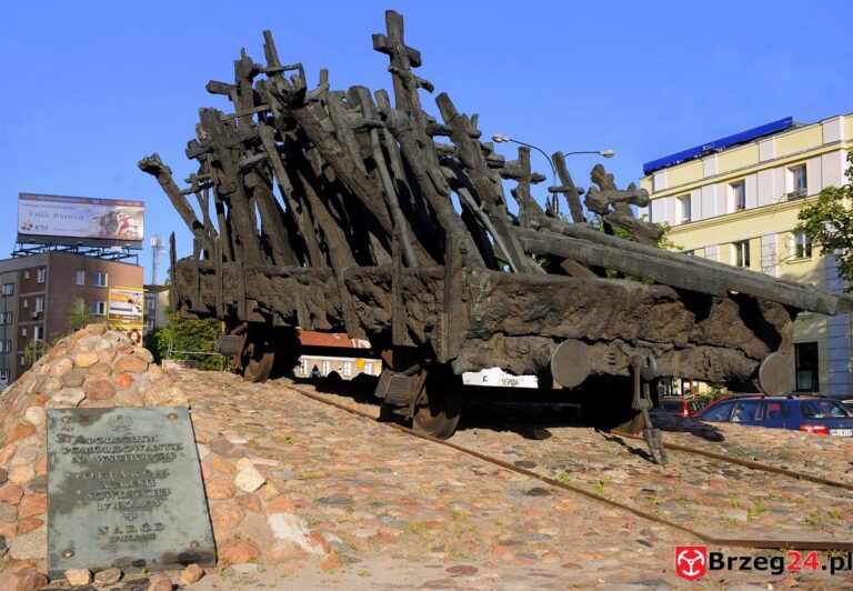 13. kwietnia. Dziś obchodzimy m.in. Dzień Pamięci Ofiar Zbrodni Katyńskiej