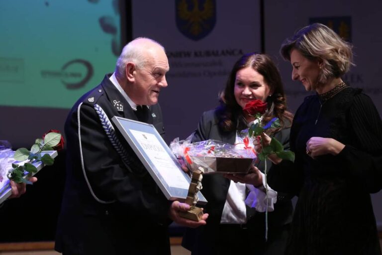Wieloletni strażak OSP z Mąkoszyc wyróżniony w wojewódzkim konkursie „Społecznik Roku Województwa Opolskiego”