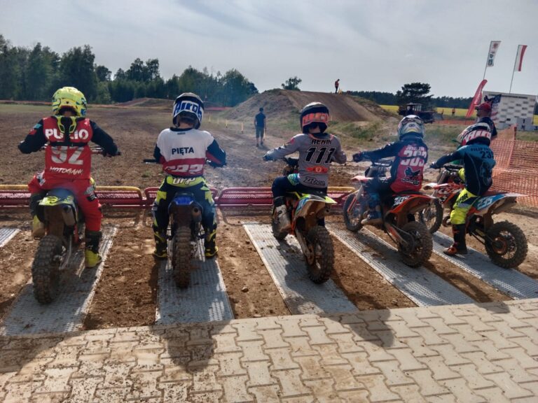 Motocrossowa niedziela z udziałem zawodników Auto-Moto-Klubu z Grodkowa