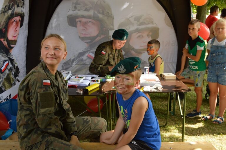 Piknik wojskowy w Skarbimierzu-Osiedle