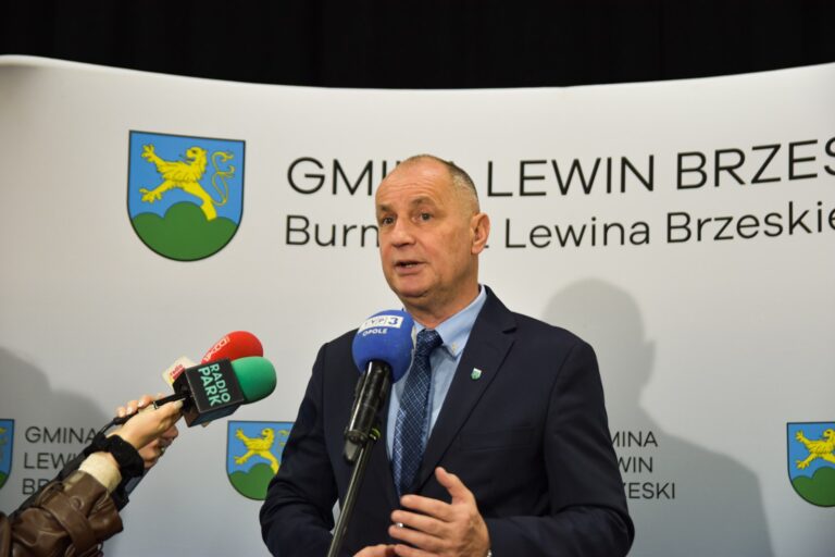 Artur Kotara powalczy o reelekcję na stanowisku burmistrza Lewina Brzeskiego