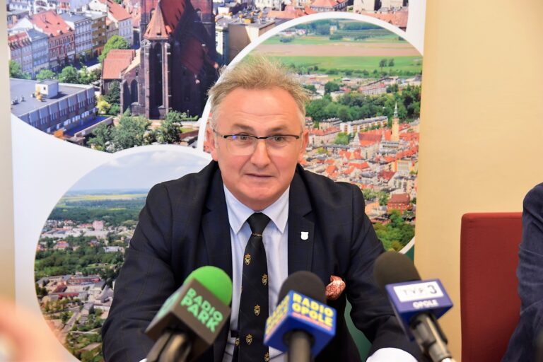 Mamy dokumenty! Burmistrz Wrębiak żądał, aby Radio z Pasją nie angażowało się w kampanię wyborczą